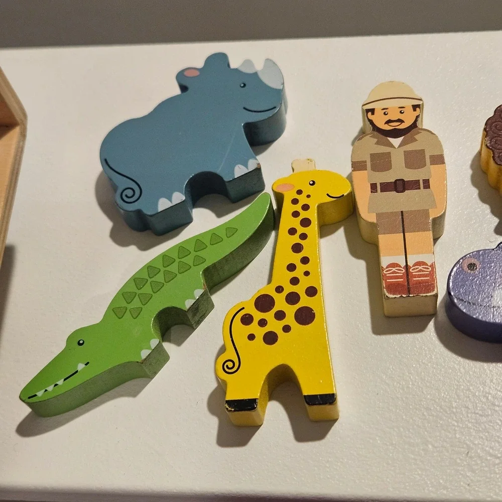 Melissa & Doug Animal Rescue Truck Shape Sorter Safari 5180 Learning Educational